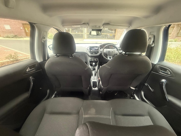 Used Peugeot 208 2015 for sale - 75991160: Photo 21