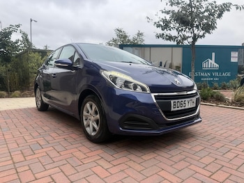 Used Peugeot 208 2015 for sale - 75991160: Photo 2