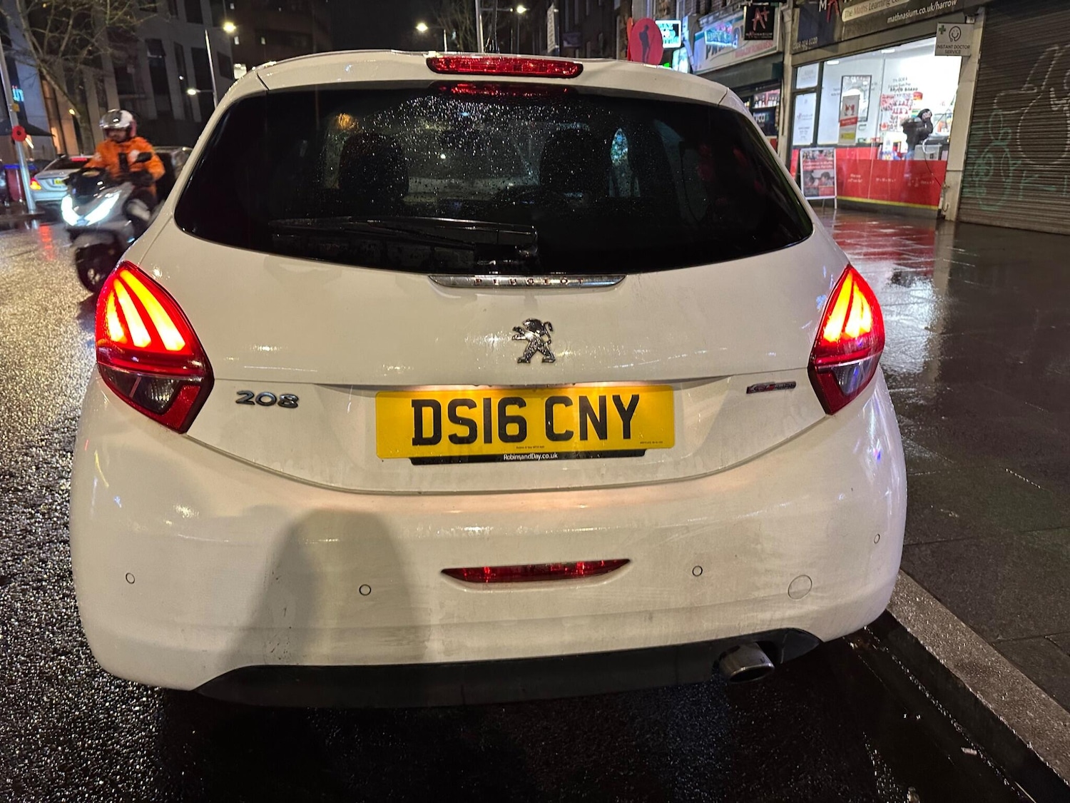 Used Peugeot 208 2016 for sale - 76551014: Photo 3