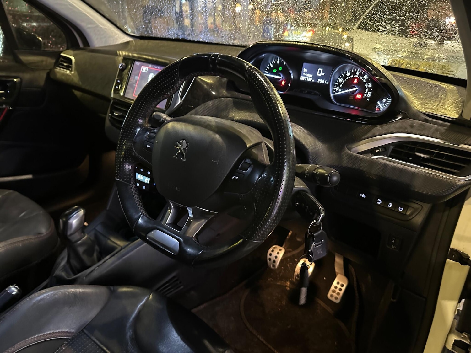 Used Peugeot 208 2016 for sale - 76551014: Photo 5