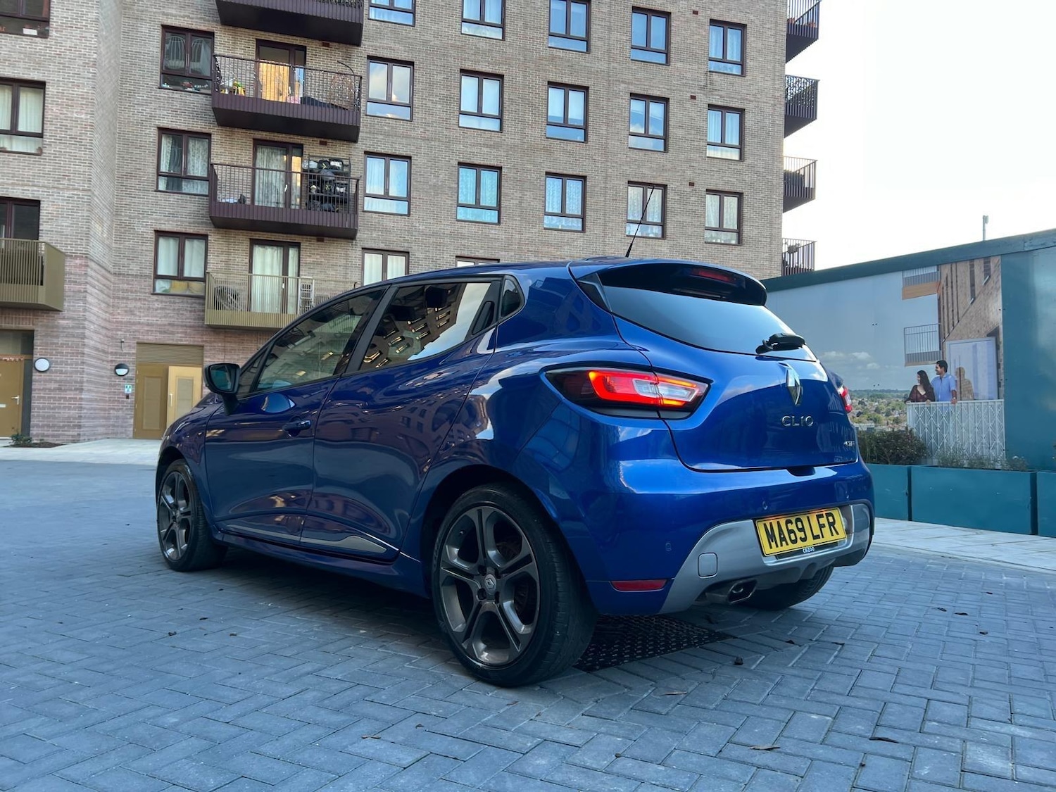 Used Renault Clio for sale - 77049995: Photo 2