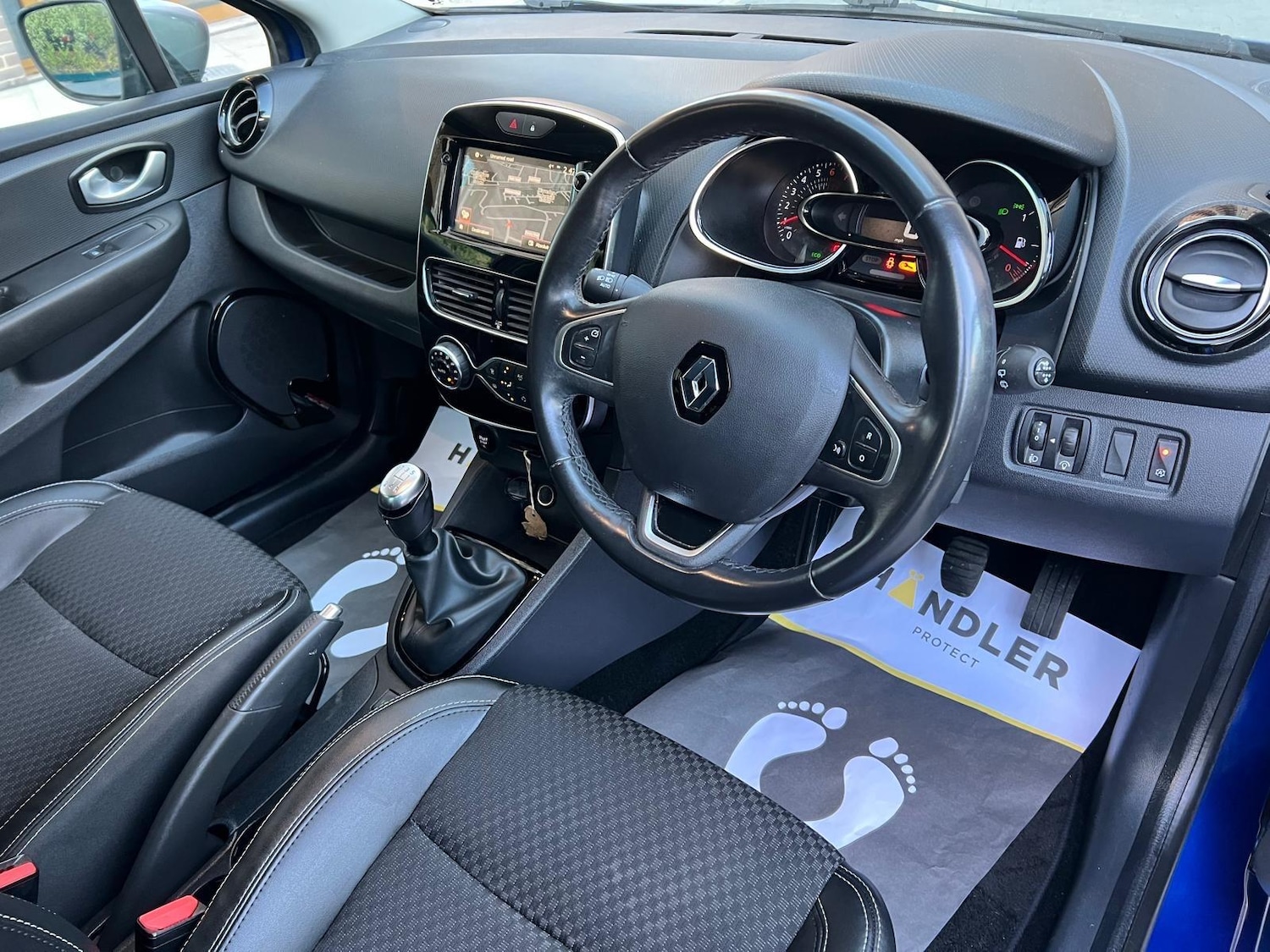 Used Renault Clio for sale - 77049995: Photo 21