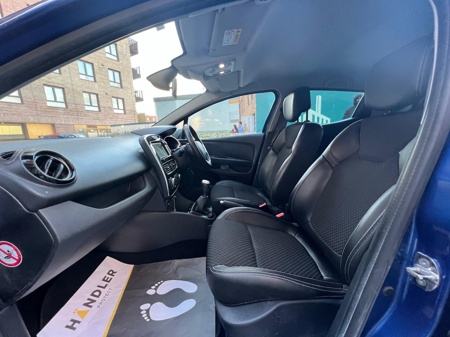 Used Renault Clio for sale - 77049995: Photo 24