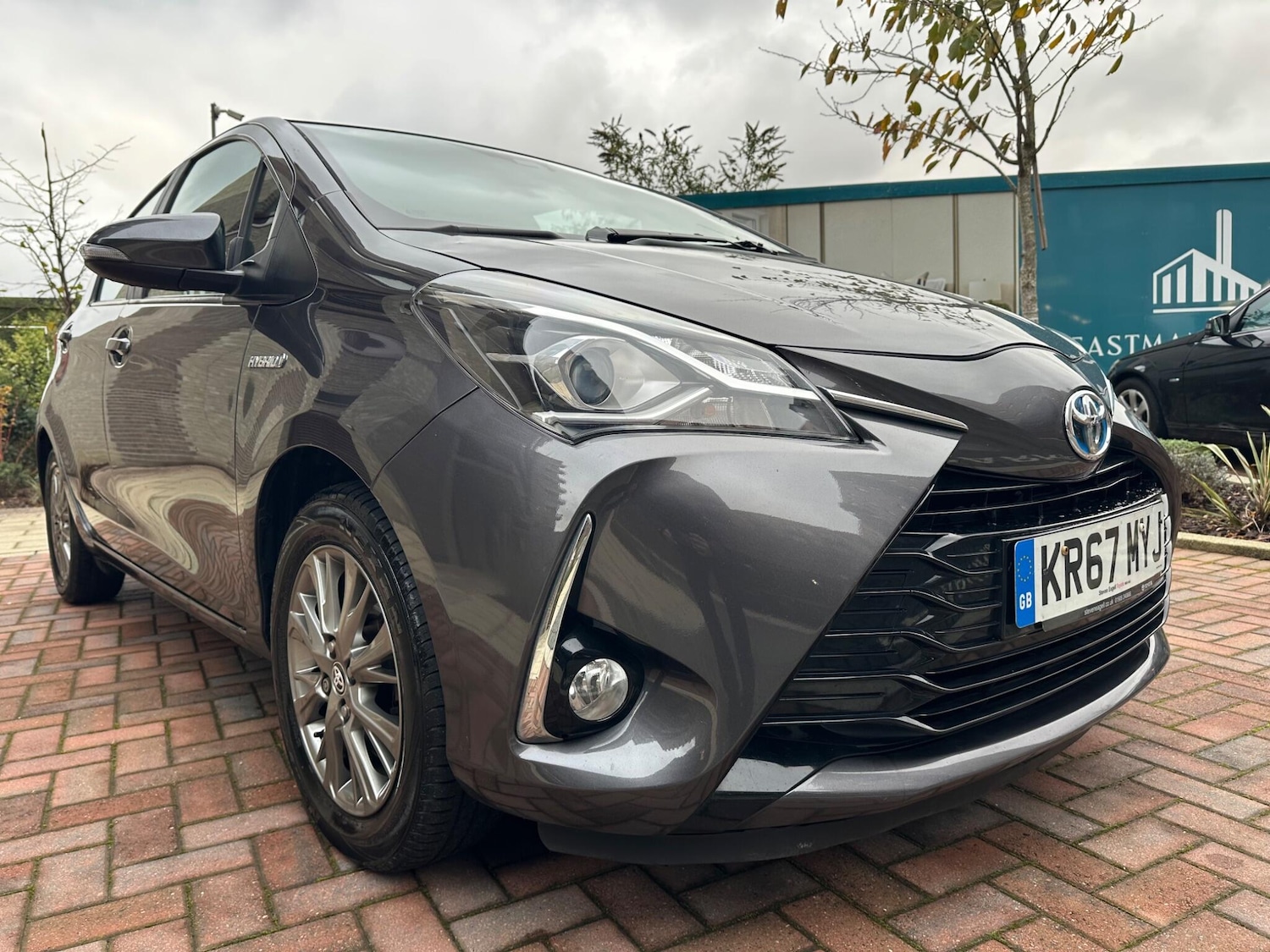 Used Toyota Yaris 2017 for sale - 76701287: Photo 12