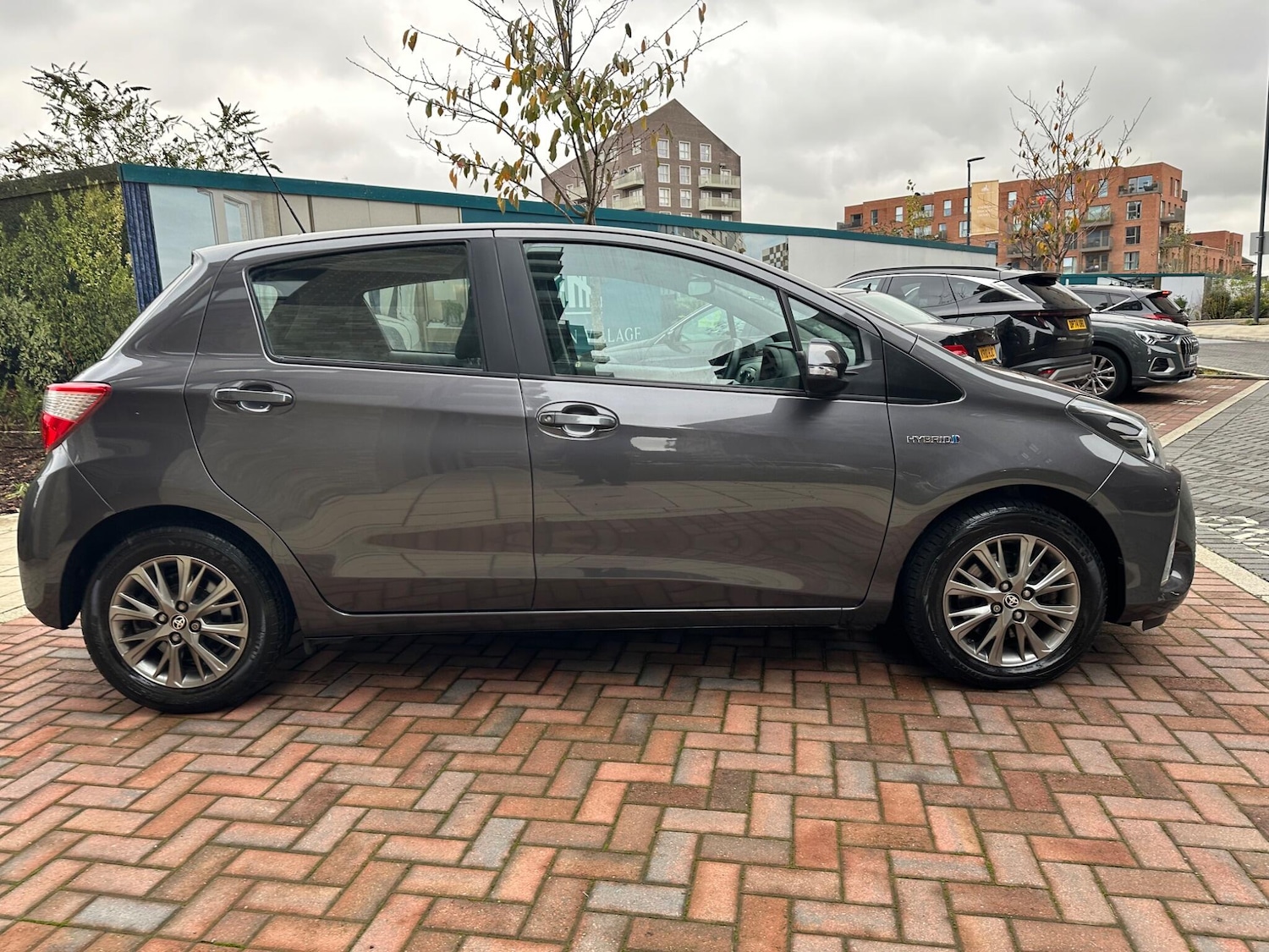 Used Toyota Yaris 2017 for sale - 76701287: Photo 20
