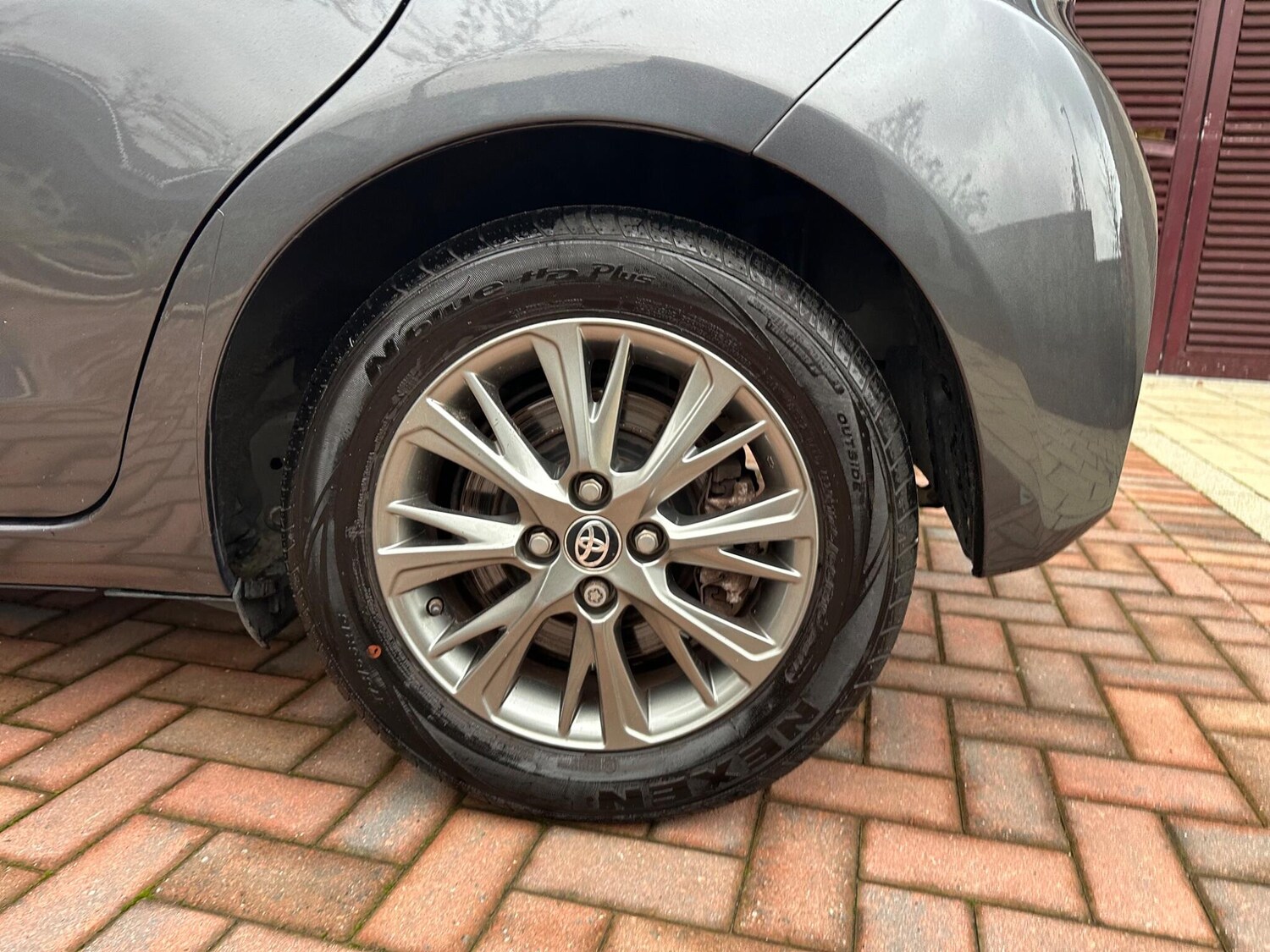 Used Toyota Yaris 2017 for sale - 76701287: Photo 36