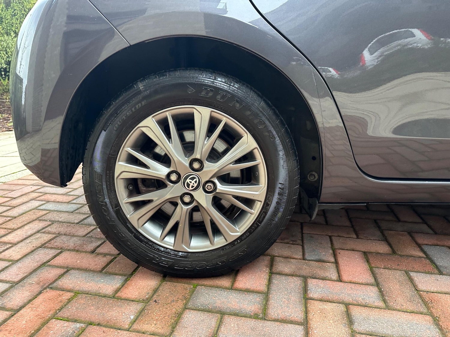 Used Toyota Yaris 2017 for sale - 76701287: Photo 37