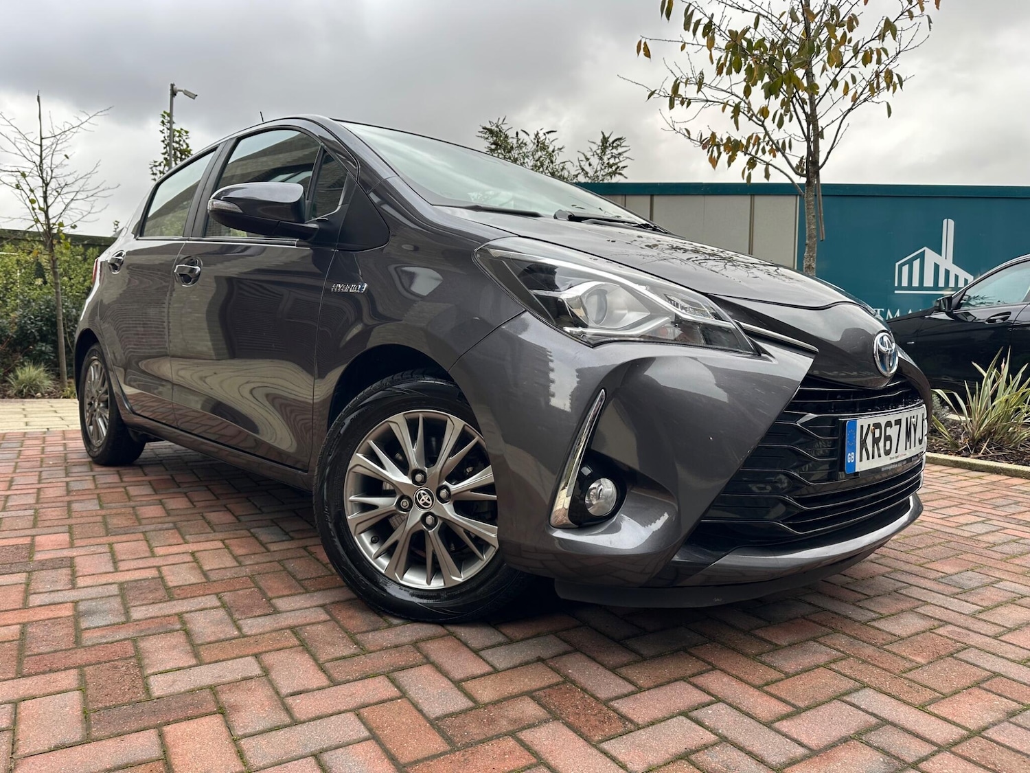 Used Toyota Yaris 2017 for sale - 76701287: Photo 8