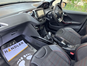 Used Peugeot 2008 2018 for sale - 78676010: Photo