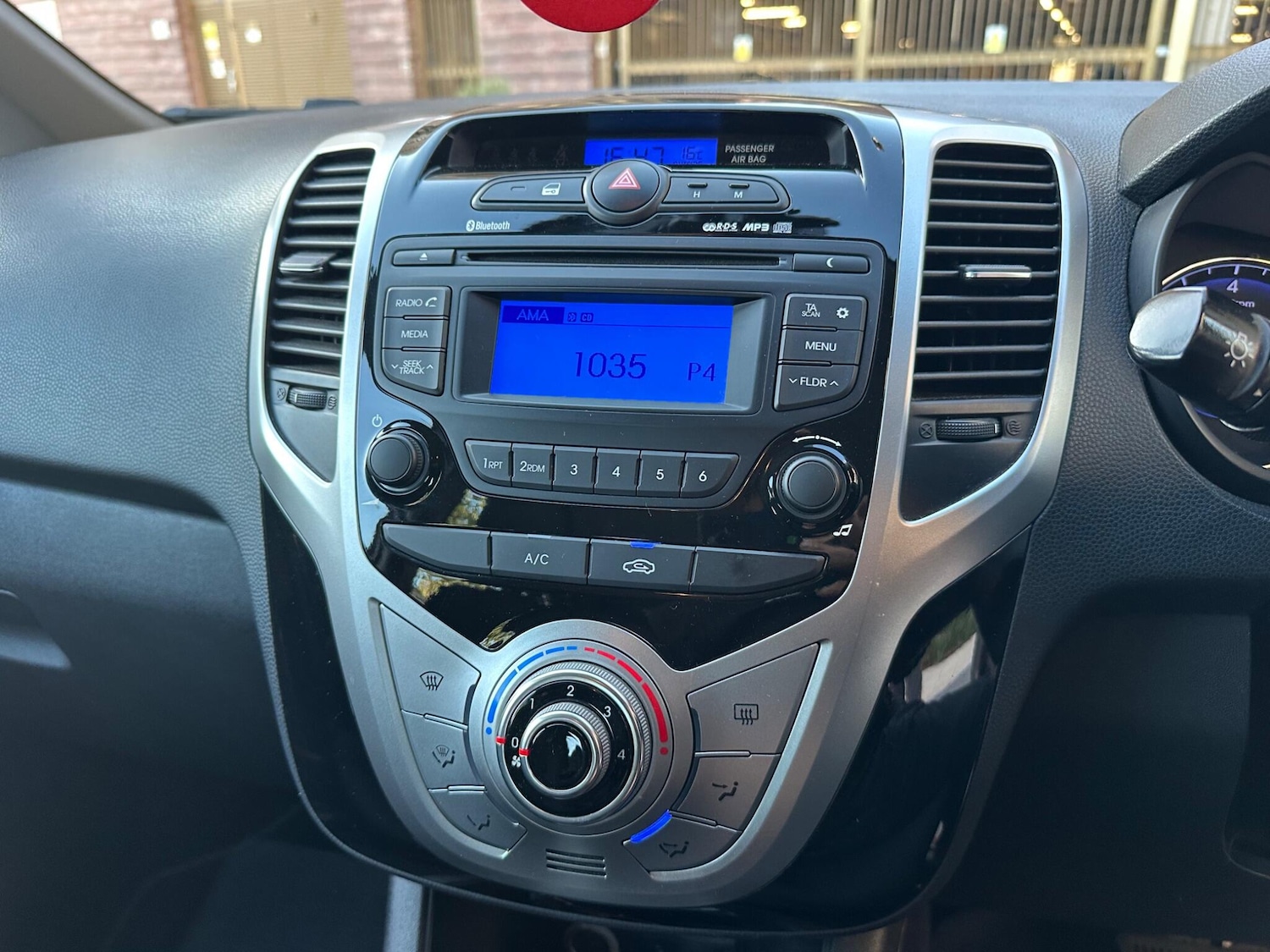 Vehicle 33