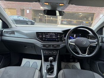 Used Volkswagen Polo 2022 for sale - 77242778: Photo