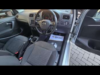 Used Volkswagen Polo 2015 for sale - 74311465: Photo