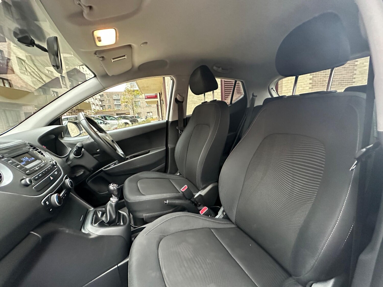 Used Hyundai i10 for sale - 76992721: Photo 44