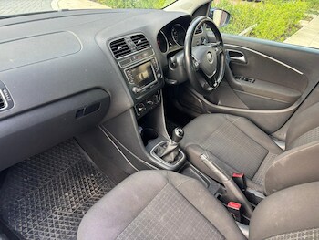 Used Volkswagen Polo 2016 for sale - 78100433: Photo