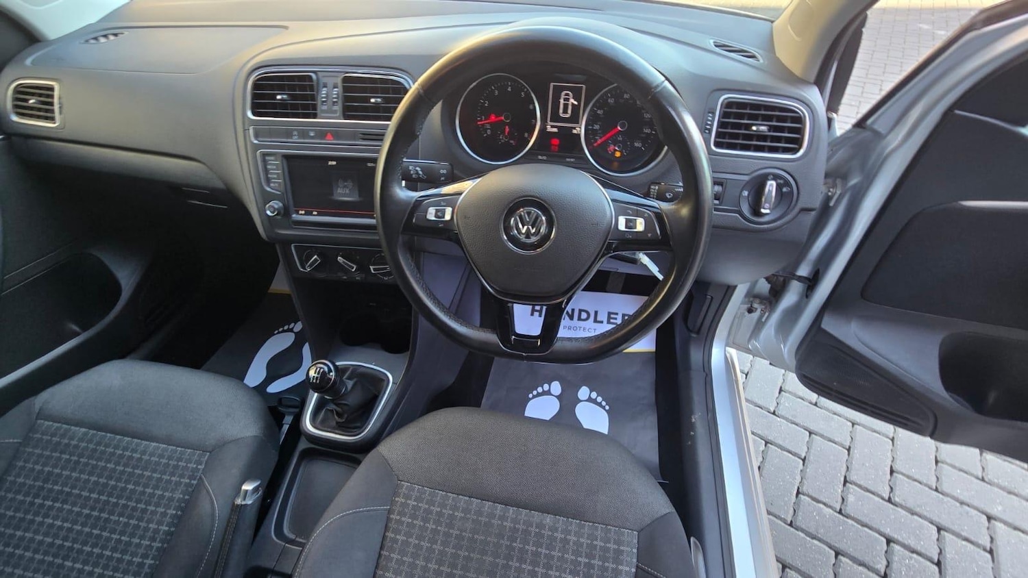 Used Volkswagen Polo 2015 for sale - 76759778: Photo 13