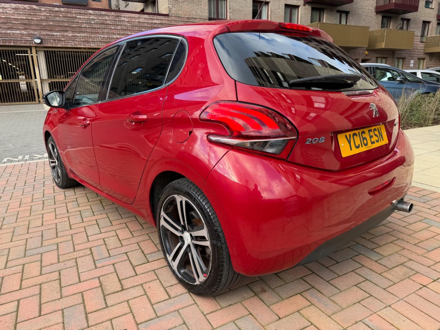 Used Peugeot 208 2016 for sale - 77279731: Photo 2