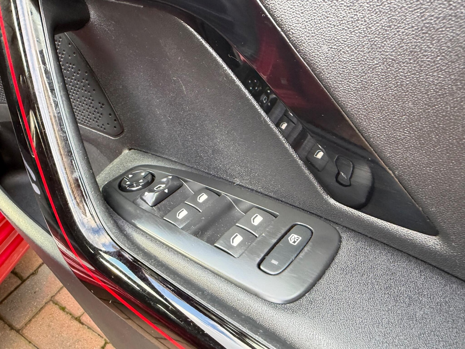 Used Peugeot 208 2016 for sale - 77279731: Photo 24