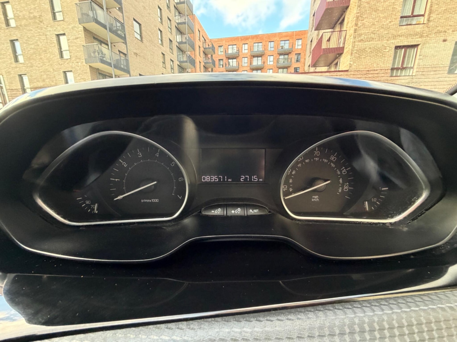 Used Peugeot 208 2016 for sale - 77279731: Photo 26