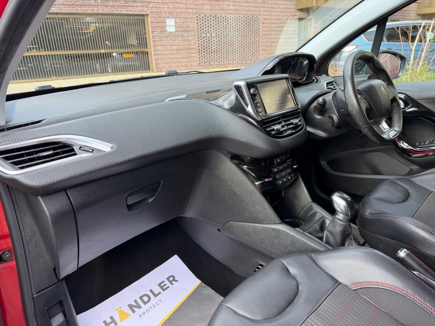 Used Peugeot 208 2016 for sale - 77279731: Photo 4