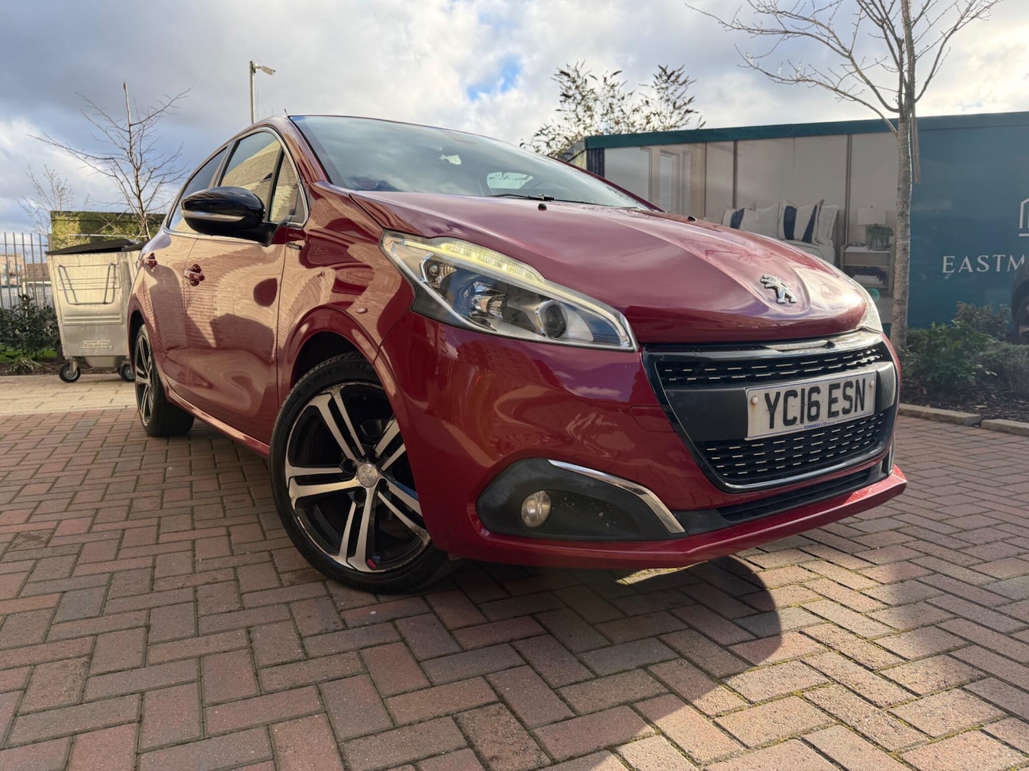 Used Peugeot 208 2016 for sale - 77279731: Photo 6
