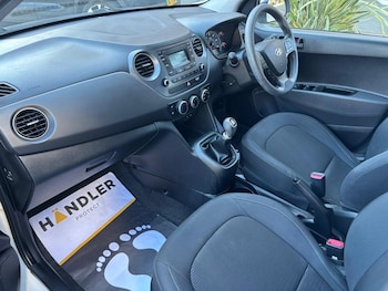 Used Hyundai i10 2017 for sale - 78157688: Photo