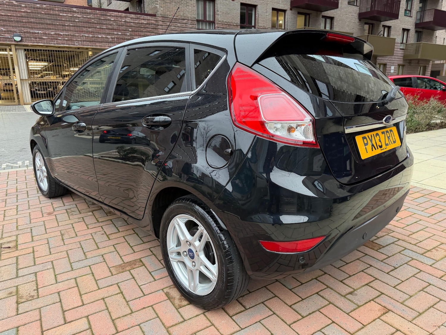 Used Ford Fiesta 2013 for sale - 76887070: Photo 2