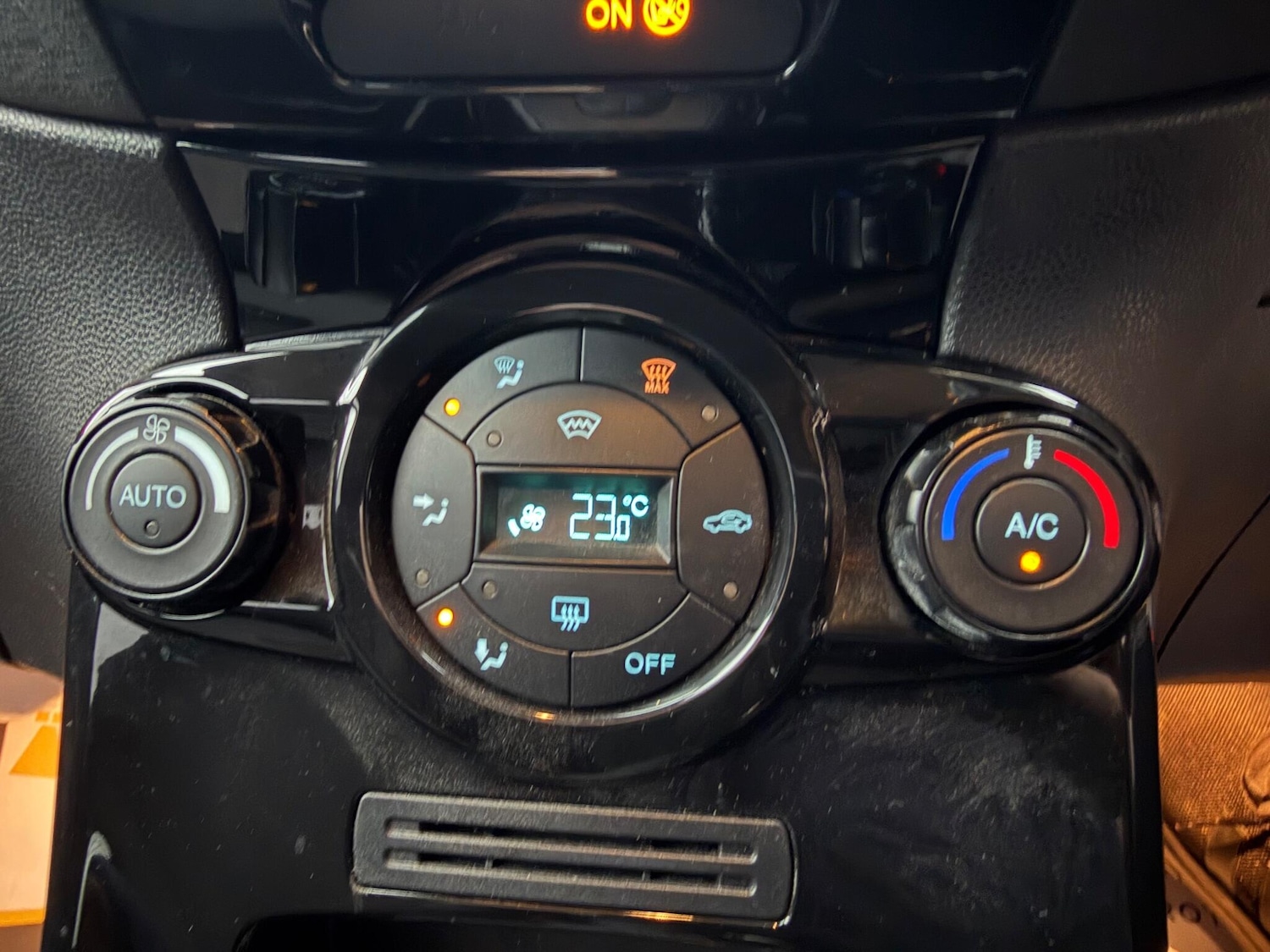 Used Ford Fiesta 2013 for sale - 76887070: Photo 39