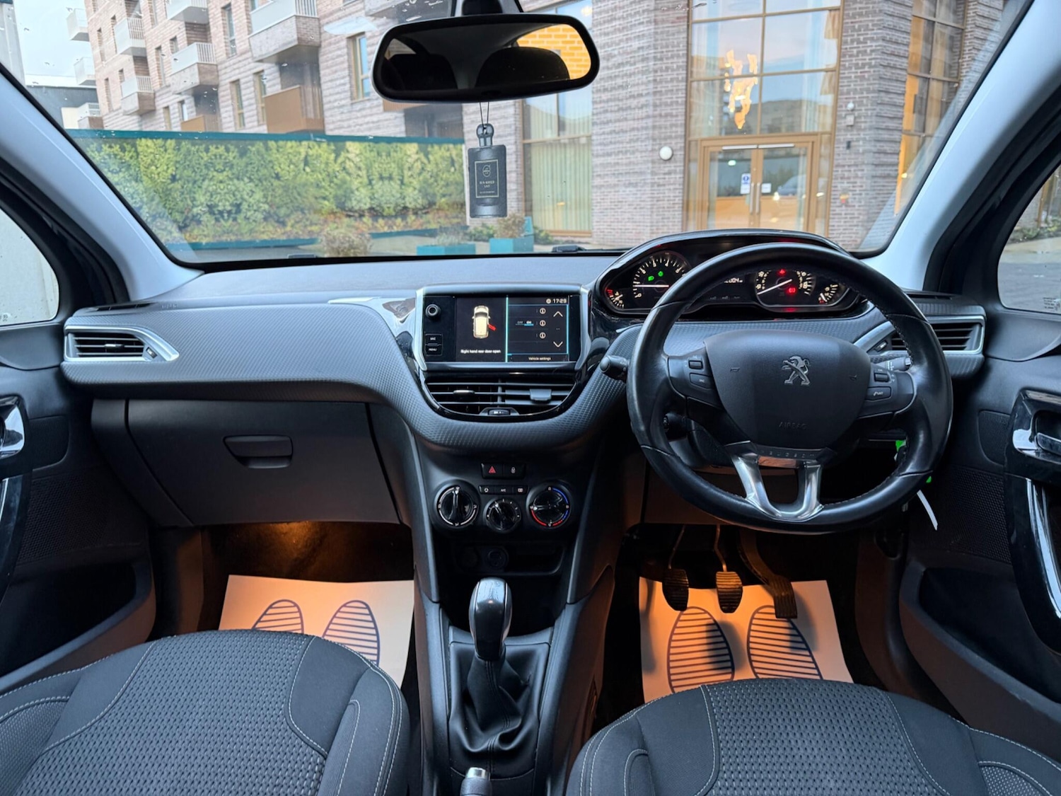 Used Peugeot 208 2019 for sale - 77659096: Photo 4