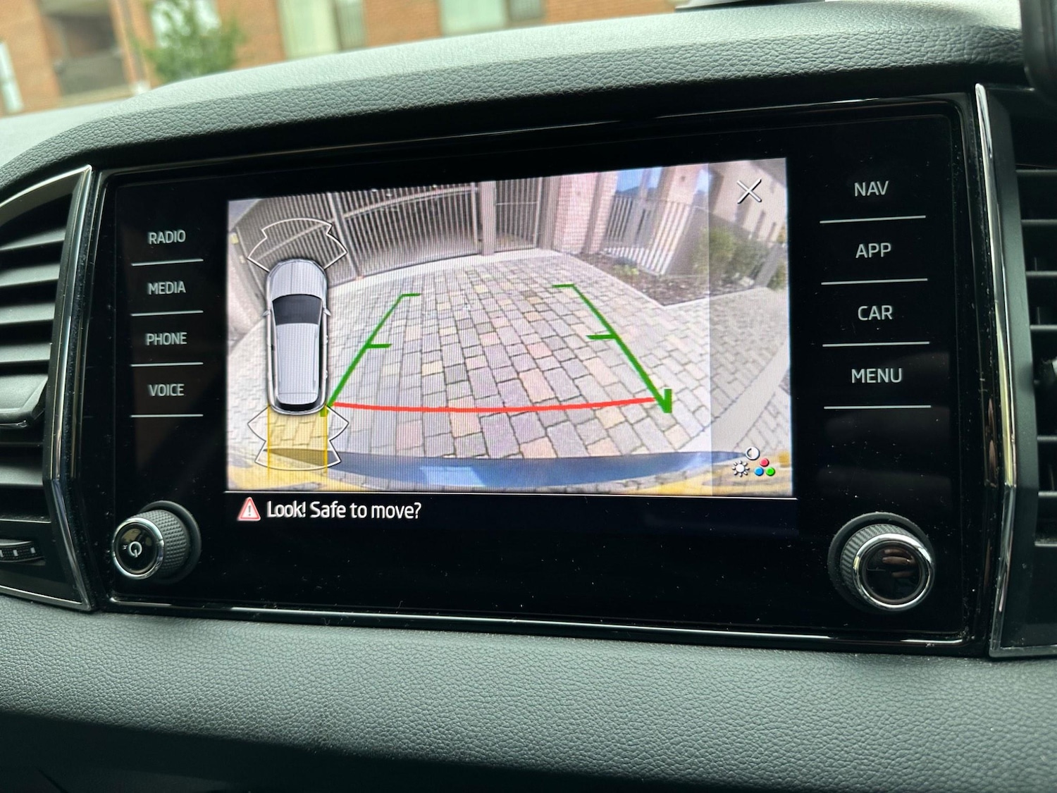 Used Skoda Karoq 2023 for sale - 76996040: Photo 29