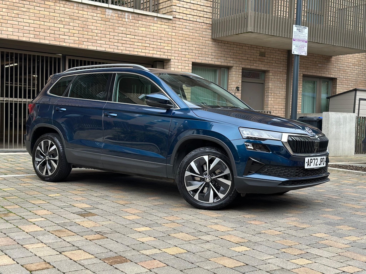 Used Skoda Karoq 2023 for sale - 76996040: Photo 8