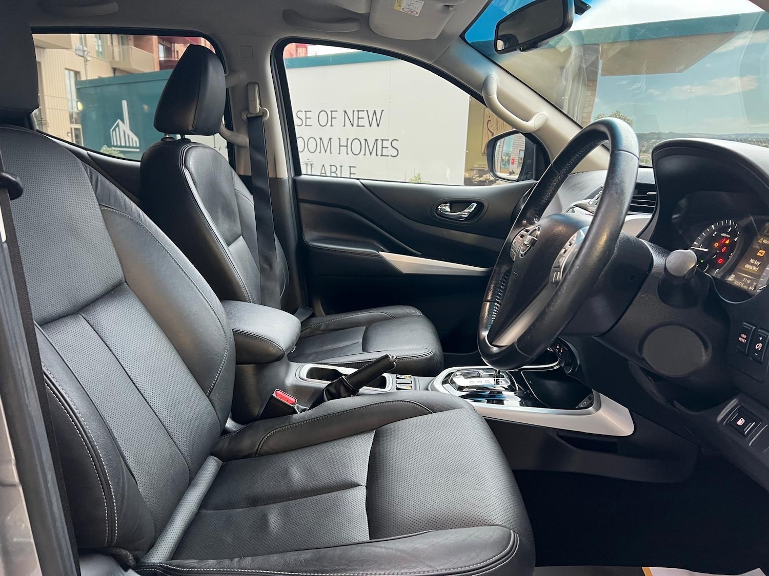 Used Nissan Navara 2018 for sale - 77683956: Photo 27