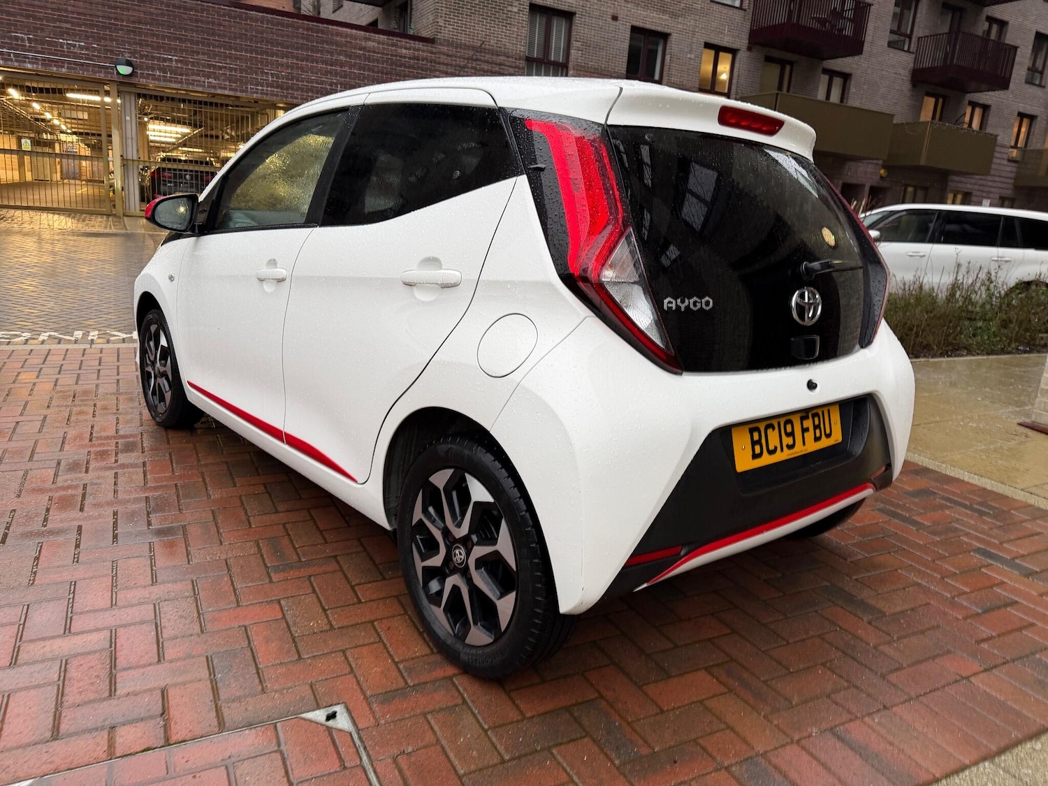 Used Toyota AYGO 2019 for sale - 77156643: Photo 2