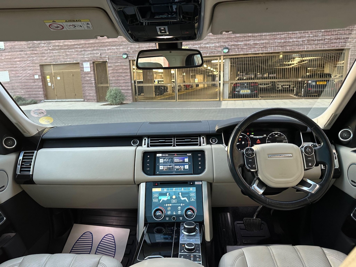 Used Land Rover Range Rover 2016 for sale - 76993755: Photo 17