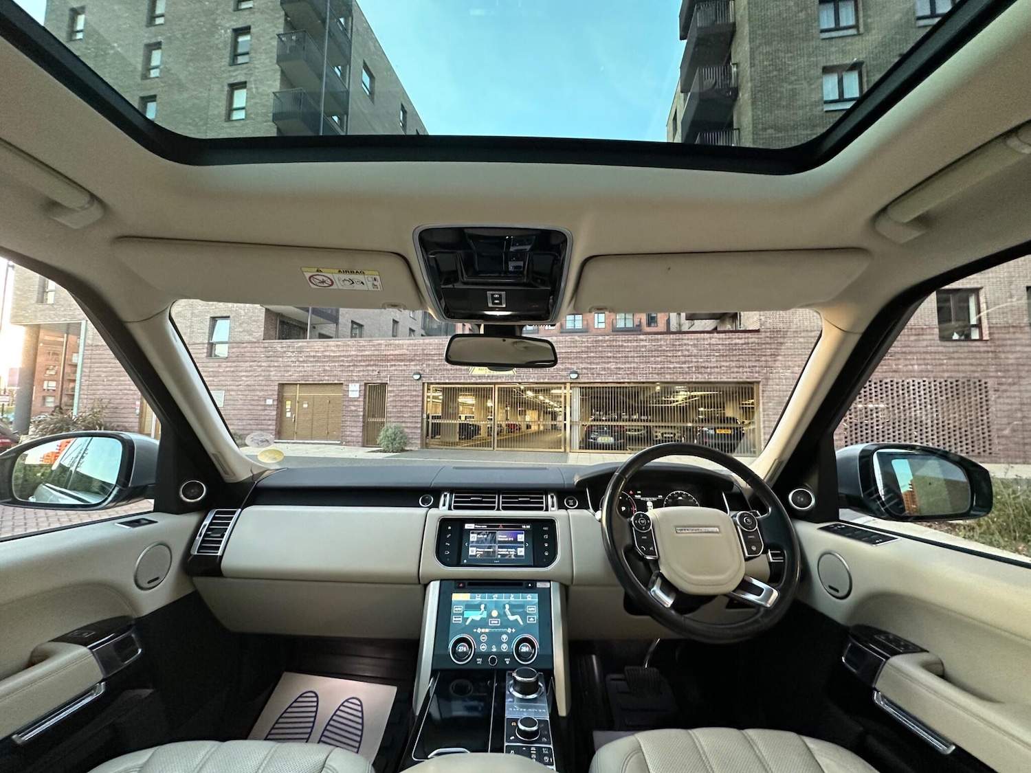 Used Land Rover Range Rover 2016 for sale - 76993755: Photo 3