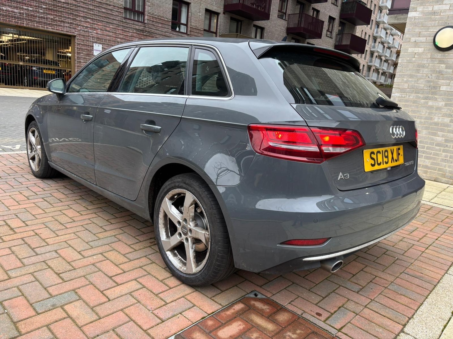 Used Audi A3 2019 for sale - 77633912: Photo 2