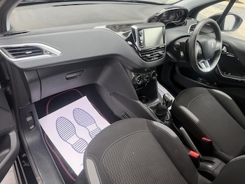 Used Peugeot 208 2019 for sale - 76424613: Photo