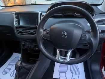 Used Peugeot 208 2019 for sale - 76424613: Photo