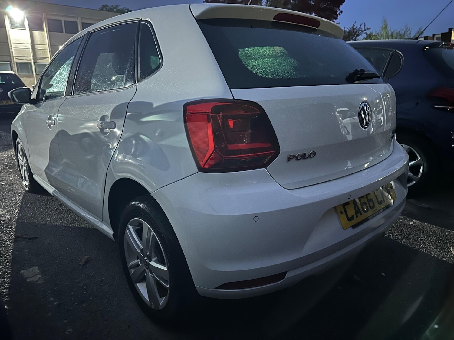 Used Volkswagen Polo for sale - 76989165: Photo 2