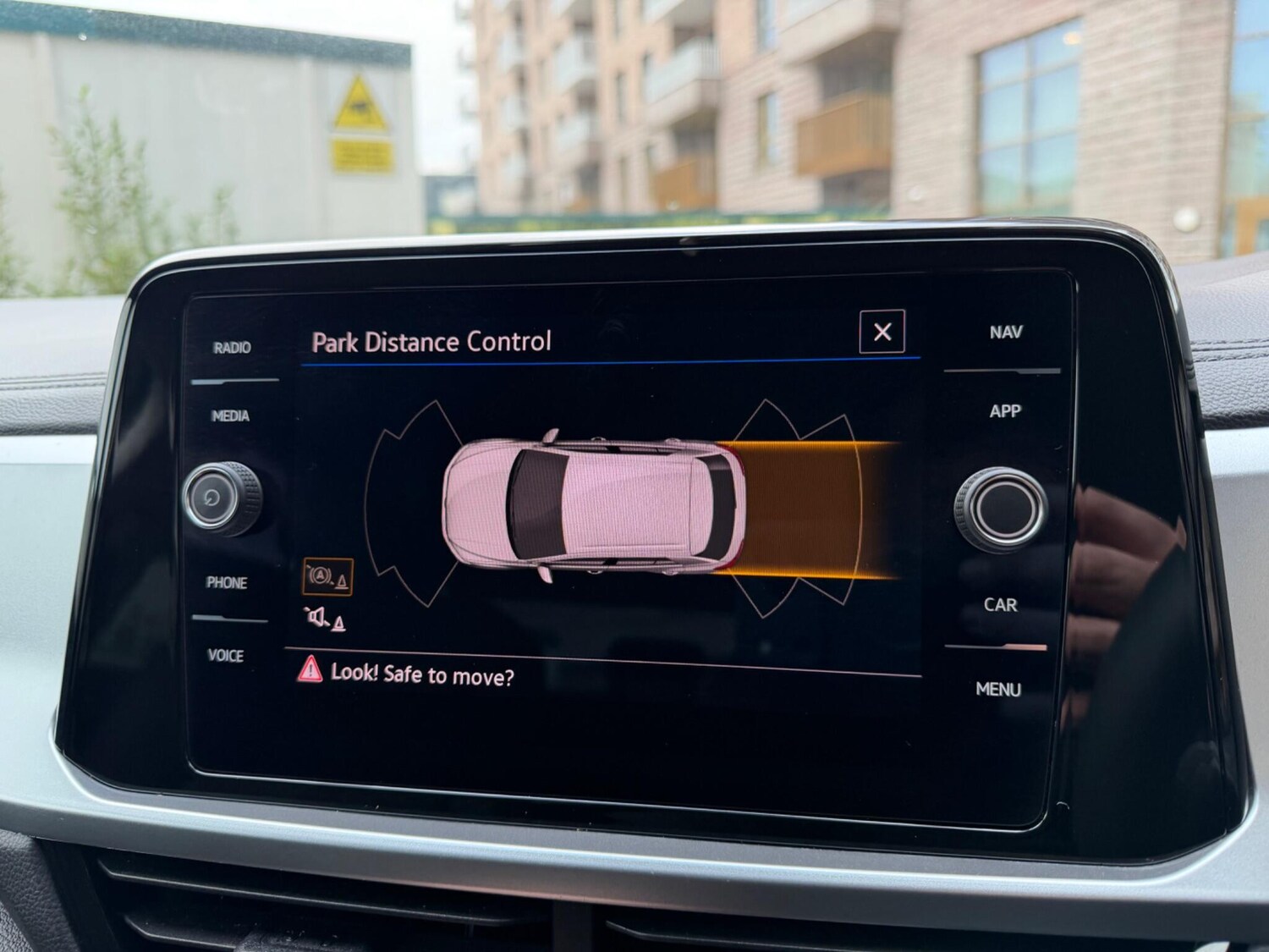 Used Volkswagen T-Roc for sale - 77509643: Photo 29