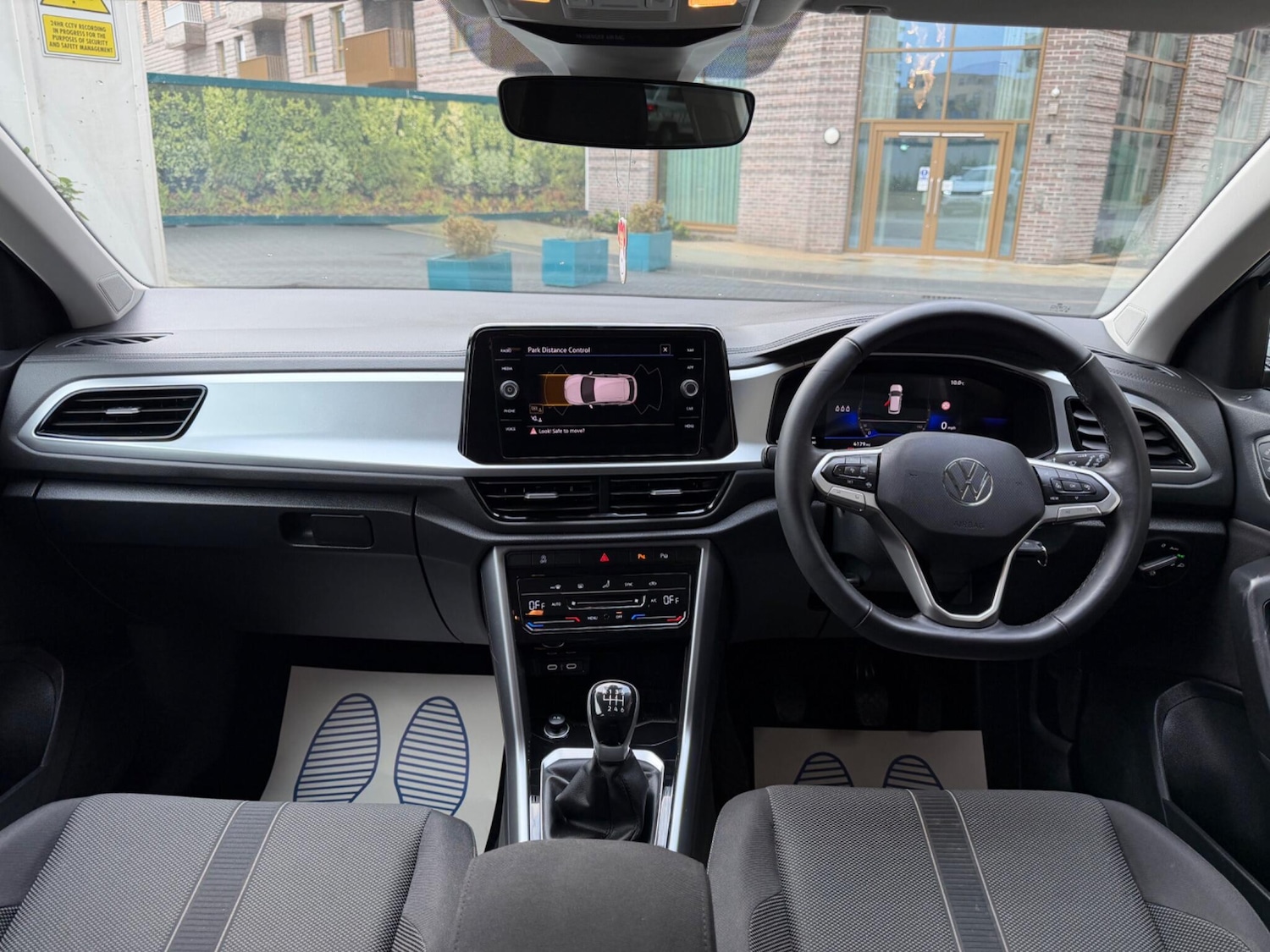 Used Volkswagen T-Roc for sale - 77509643: Photo 4