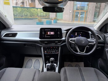 Used Volkswagen T-Roc 2025 for sale - 77509643: Photo