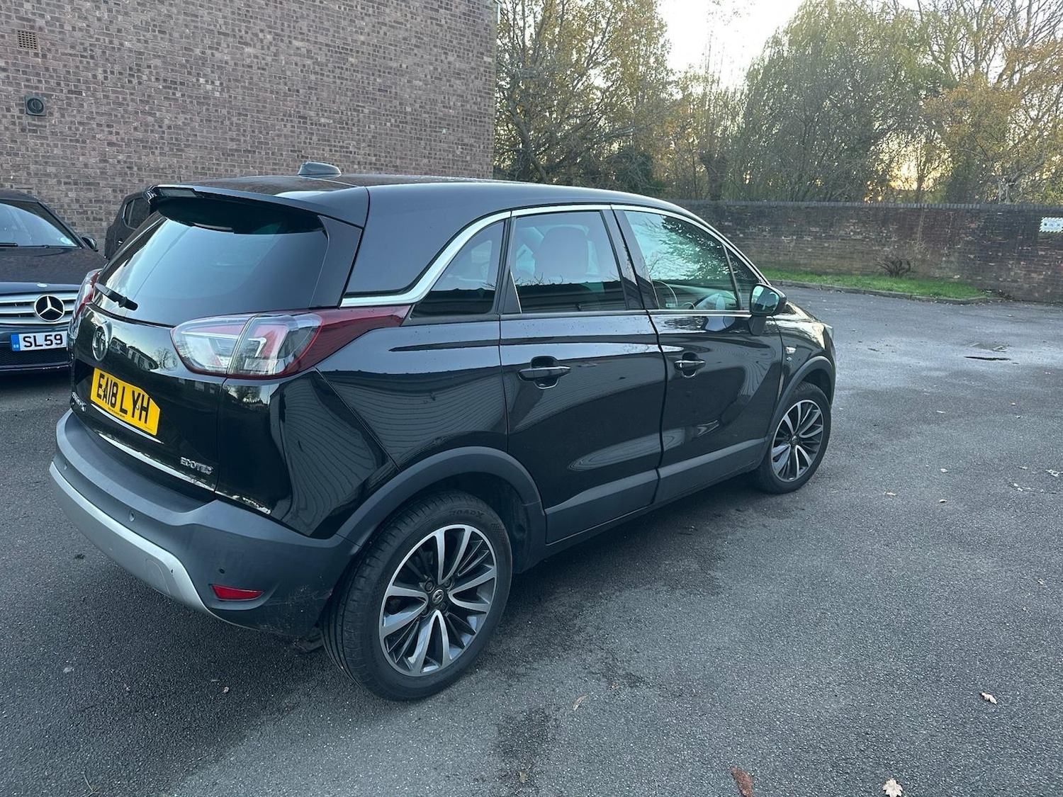 Used Vauxhall Crossland X 2018 for sale - 76913182: Photo 2