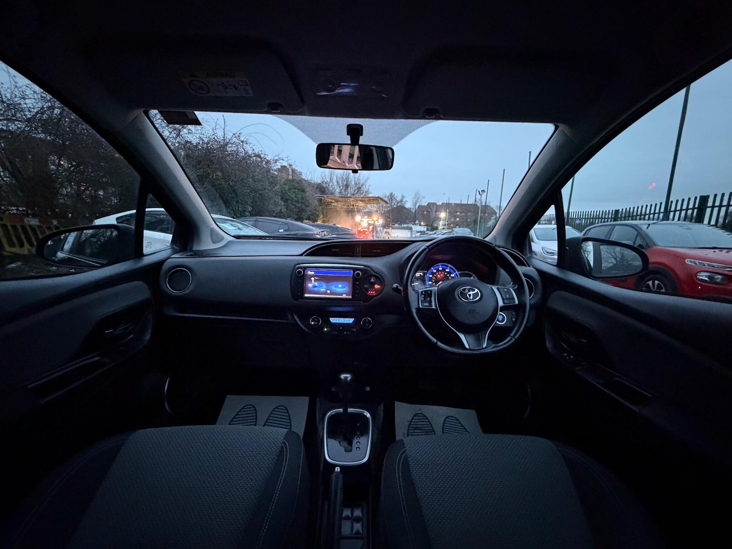 Used Toyota Yaris 2015 for sale - 77202722: Photo 18