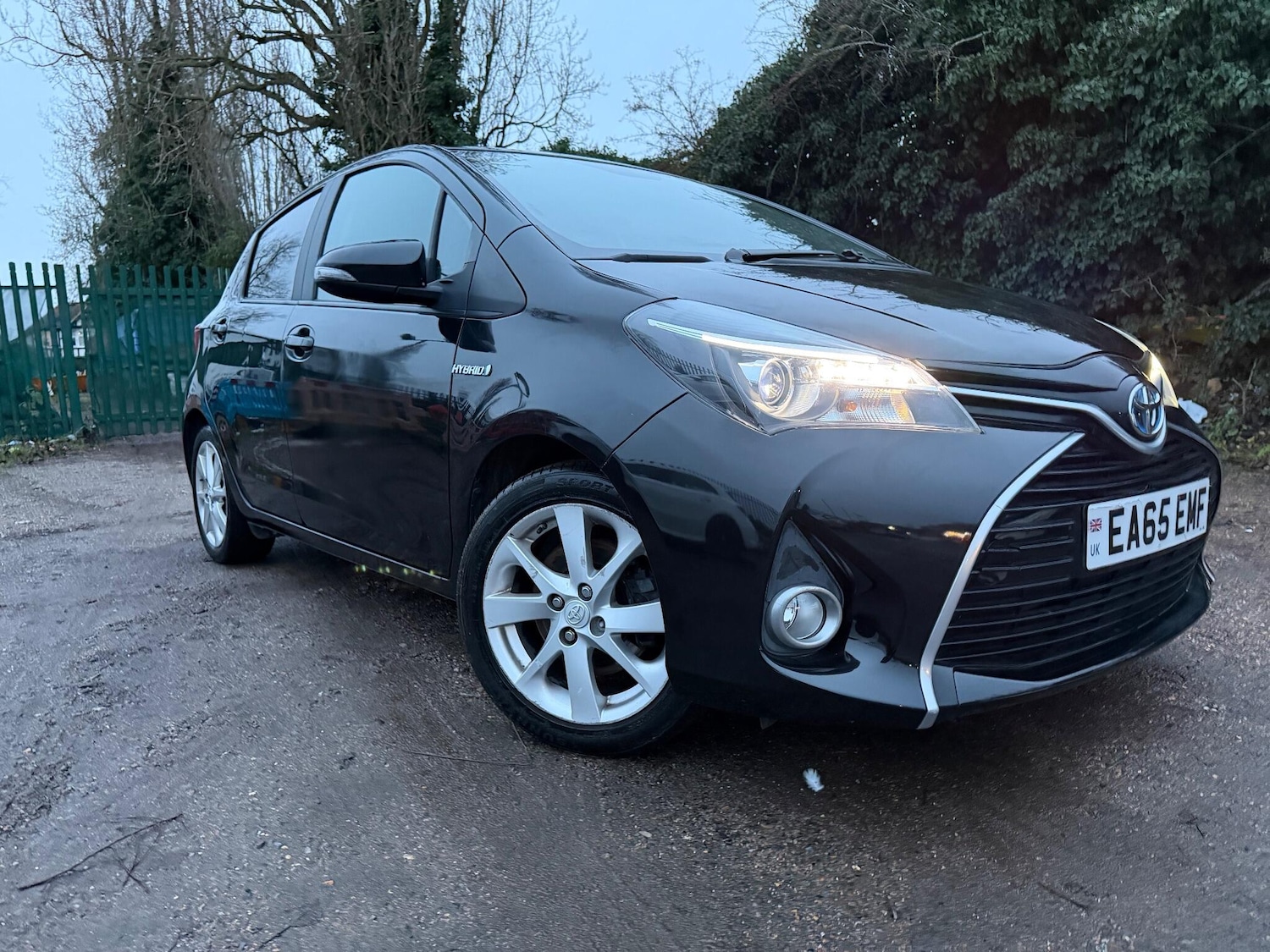 Used Toyota Yaris 2015 for sale - 77202722: Photo 3