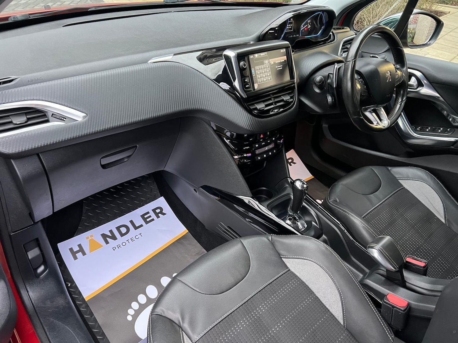 Used Peugeot 2008 2015 for sale - 77624976: Photo 3