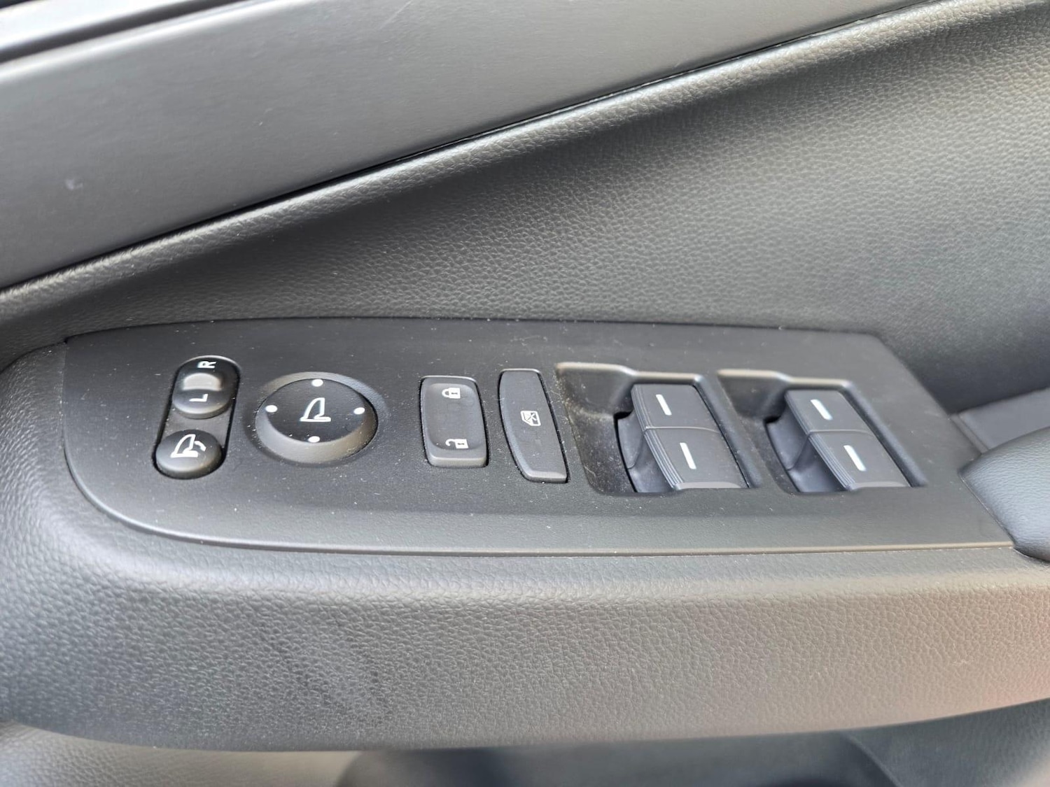 Used Honda HR-V 2023 for sale - 76336801: Photo 34