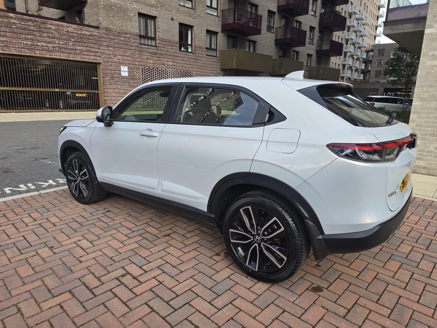 Used Honda HR-V 2023 for sale - 76336801: Photo 6