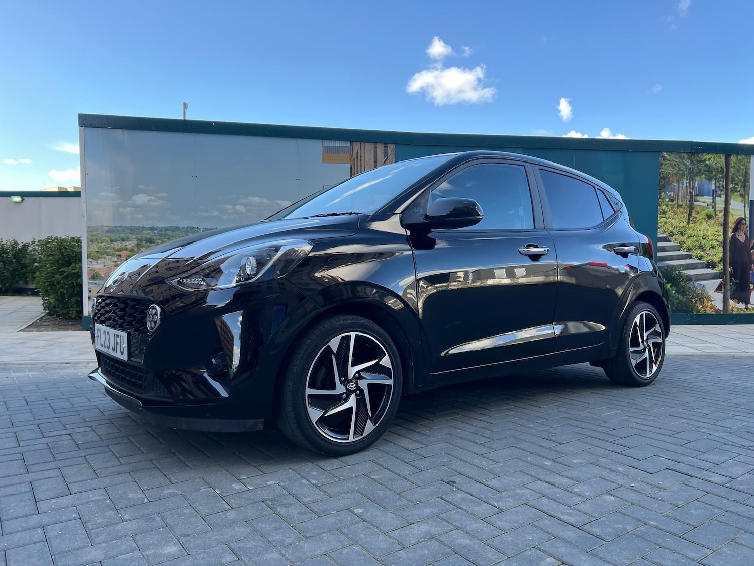 Used Hyundai i10 2023 for sale - 77898302: Photo 18