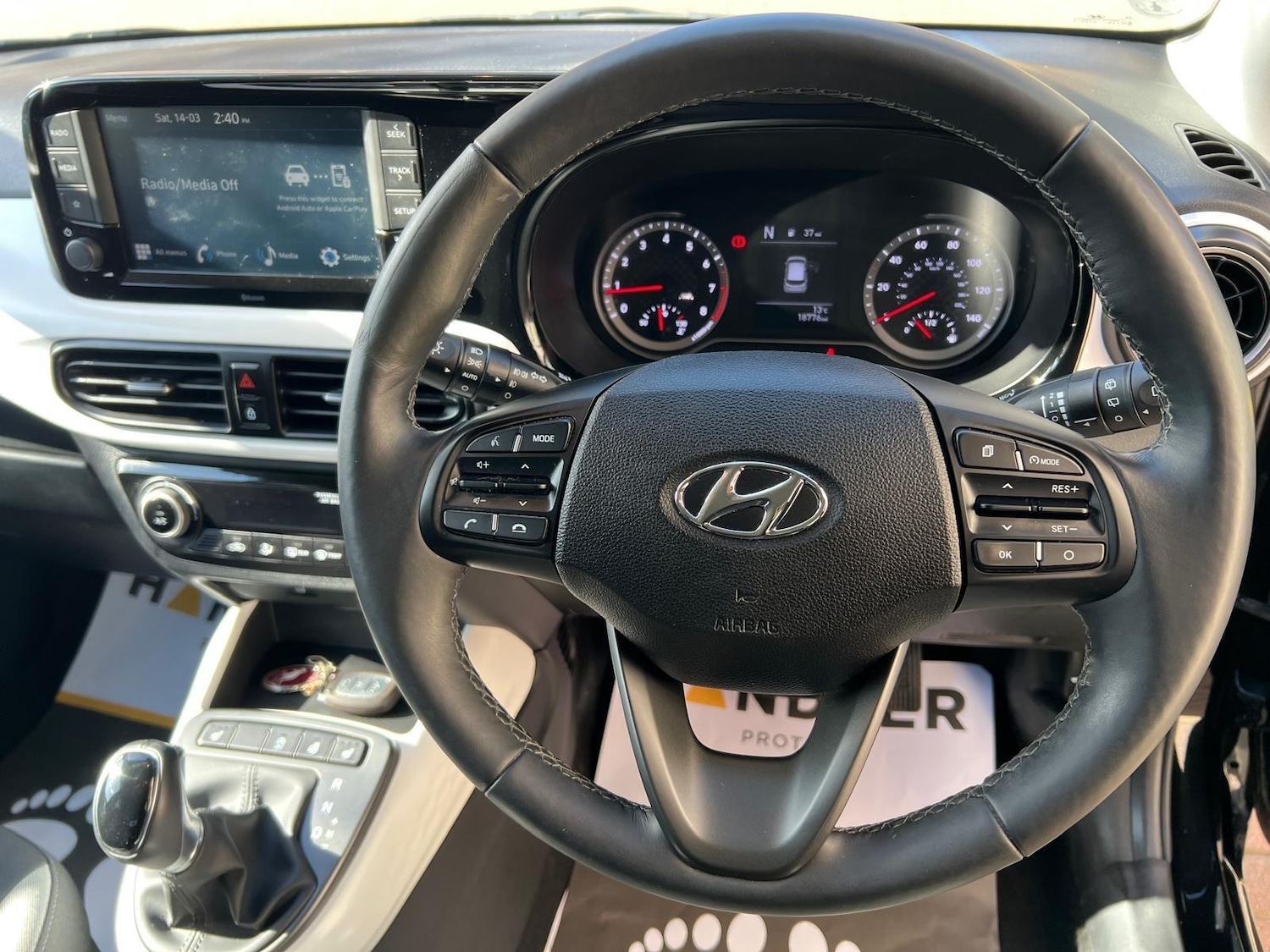 Used Hyundai i10 2023 for sale - 77898302: Photo 3