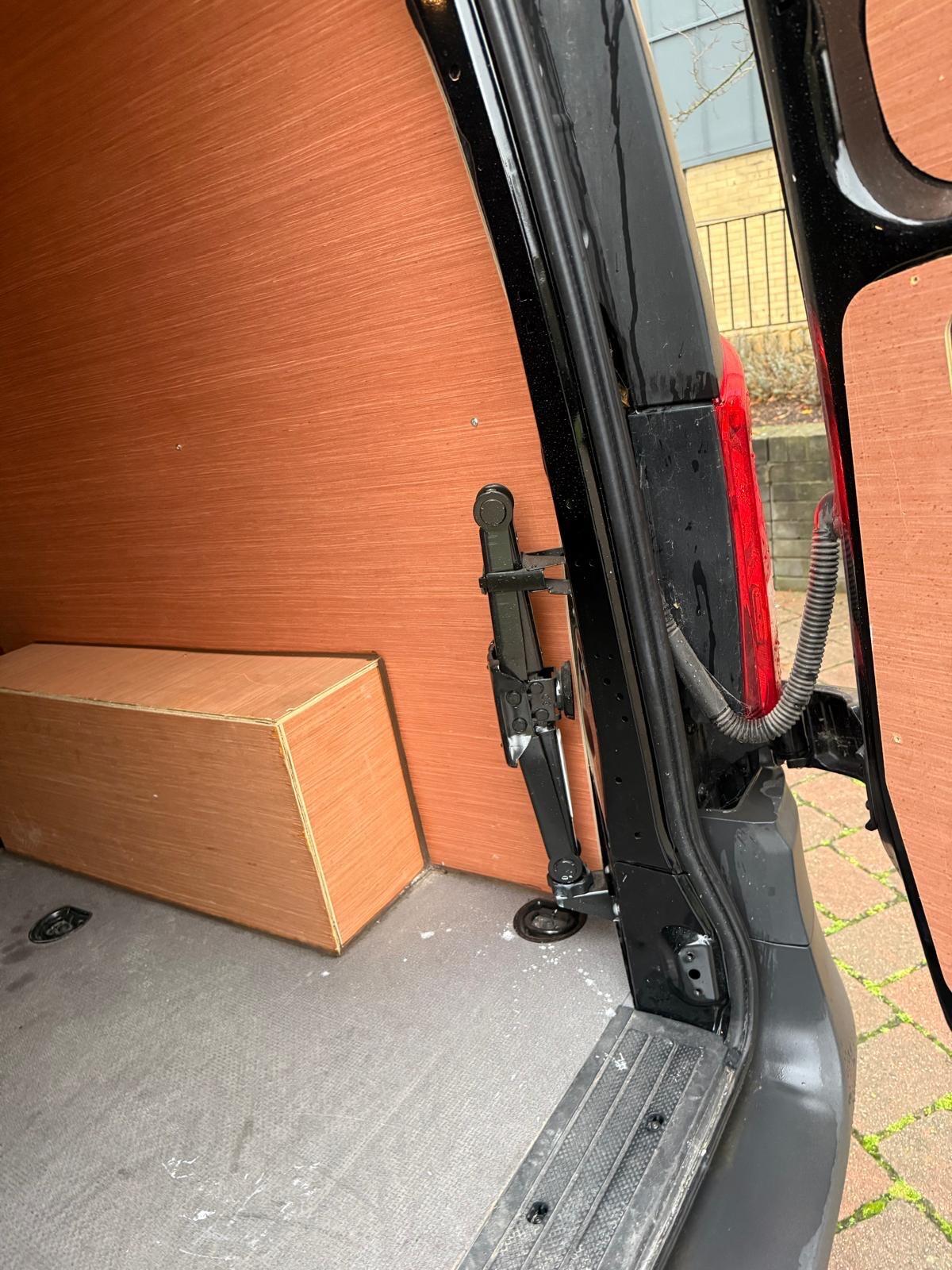 Used Mercedes-Benz Vito 2023 for sale - 76715347: Photo 30